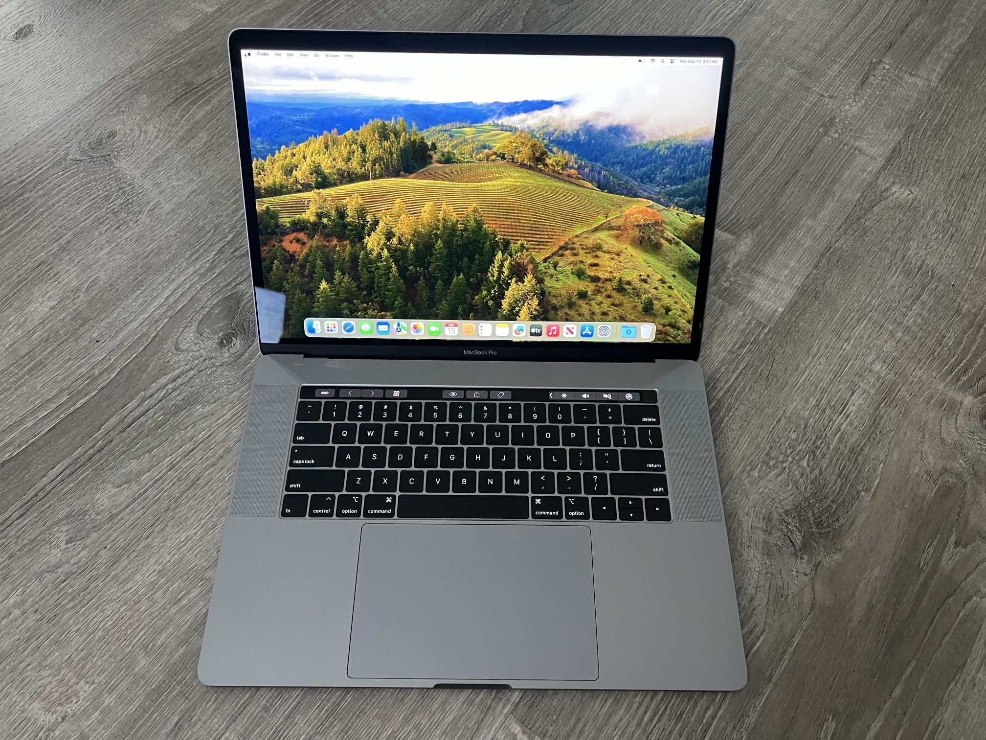 Apple MacBook Pro 15" 2019 2.6GHz 6-Core Intel Core i7 16GB 500GB SSD