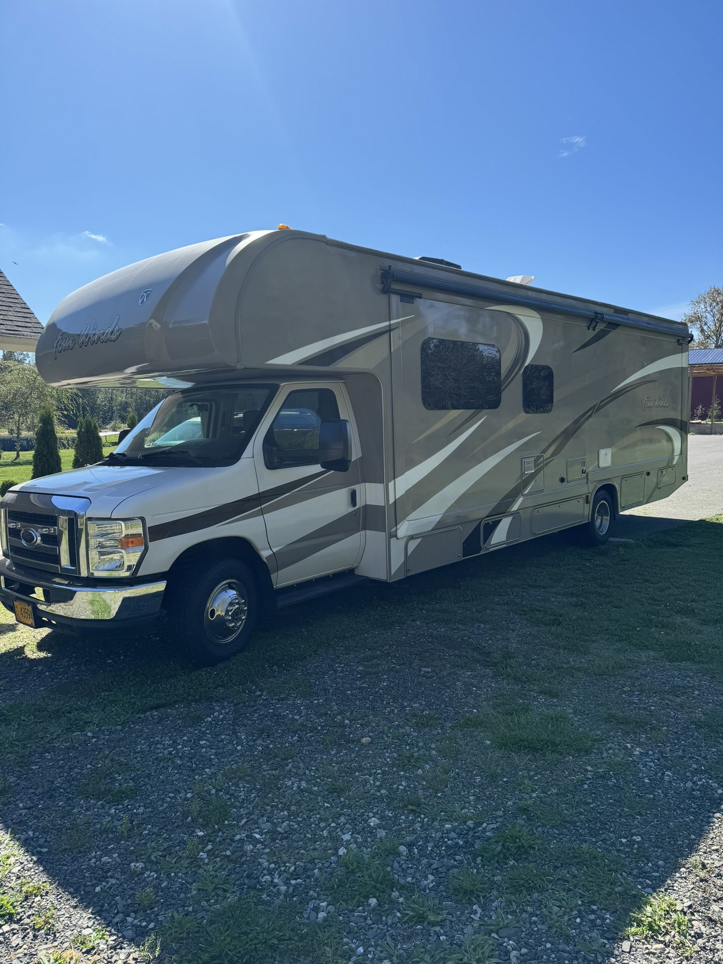 2016 Four Winds Ford -540
