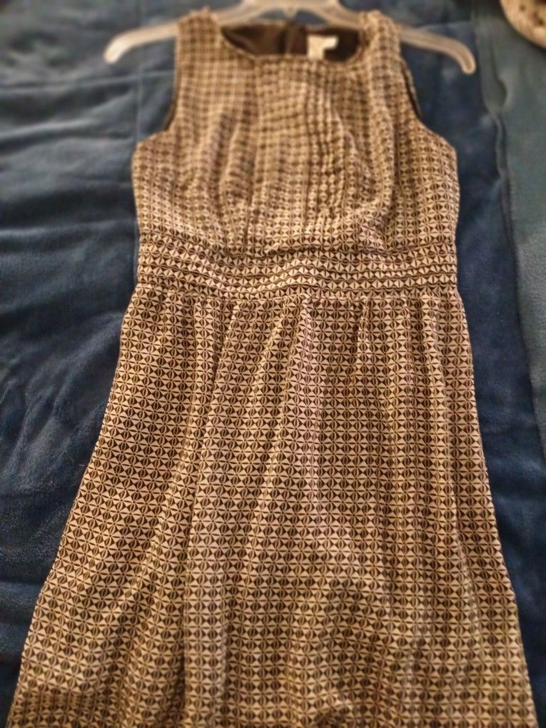 2x Women's Black & White Dresses Size 8