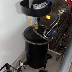 Portable Oil Drain Container For Mechanic