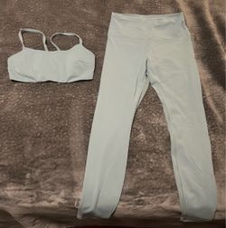 Lululemon bra and leggings size 10