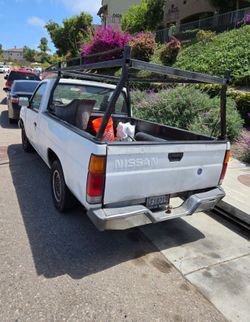 1990 Nissan Truck
