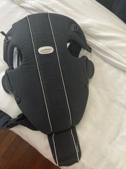 Baby Bjorn Original baby carrier.
