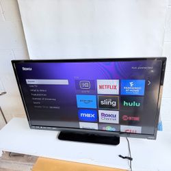 VIZIO 32” HDTV + Roku Streaming Player & Remote – Tested Working