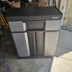 Kobalt metal garage Toolbox cabinet, adjustable feet, key included, good condition