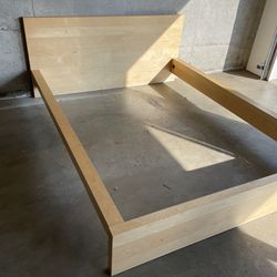 Wood Look Full-Size Bed Frame