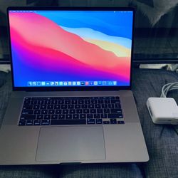 2019 / 2020 Apple MacBook Pro 16” 2.6Ghz 6core 16gb RAM + SSD! NEW OS, Final Cut Pro +Apps