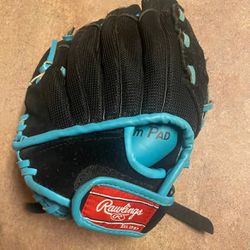 Rawlings Savage left hand baseball glove blue / black size 10