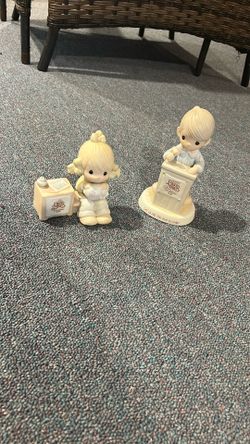 Precious Moments Collection Figurines - Collectors Club