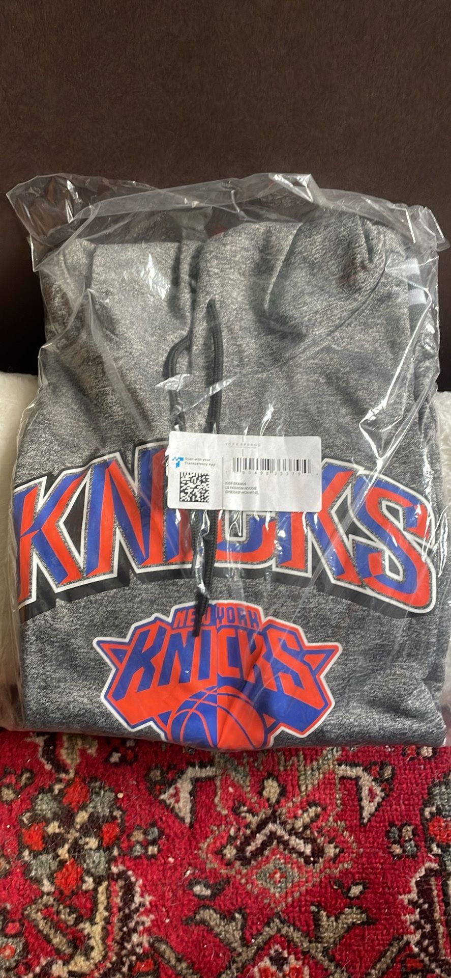 NY Knicks XL Hooded sweatshirt https://offerup.com/redirect/?o=TkJBLmNvbS9TdG9yZXM= Ultra Game brand new in packaging as is pick up deliv