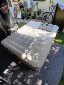 Queen Size Inflatable Air Mattress with Carry Bag