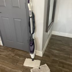 Steam Floor Cleaner -Shark 