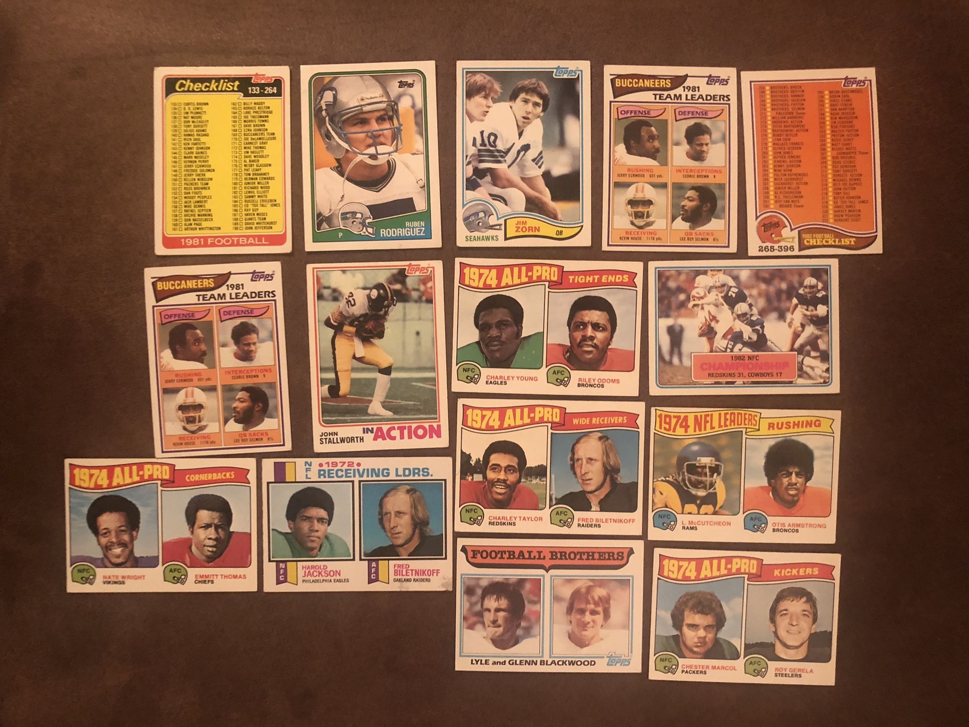 Mixed Lot Of 15 Football Cards Most are 70s VGC