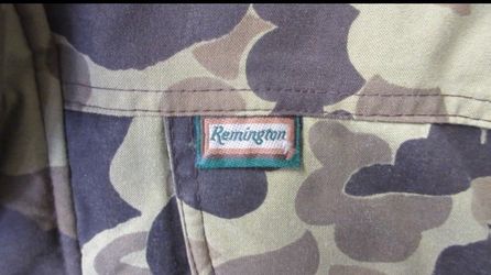 Used Vintage Remington 4 in 1 Reversible Multi-Layer Jacket Adult Size Medium