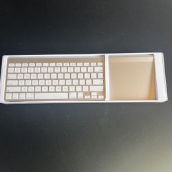 Apple Compact Keyboard and Trackpad 