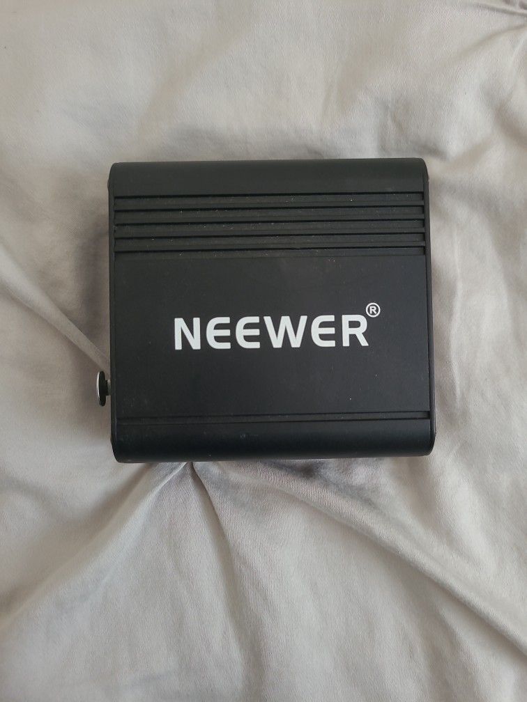Neewer Phantom Power Supply