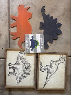 Dinosaur wall decor