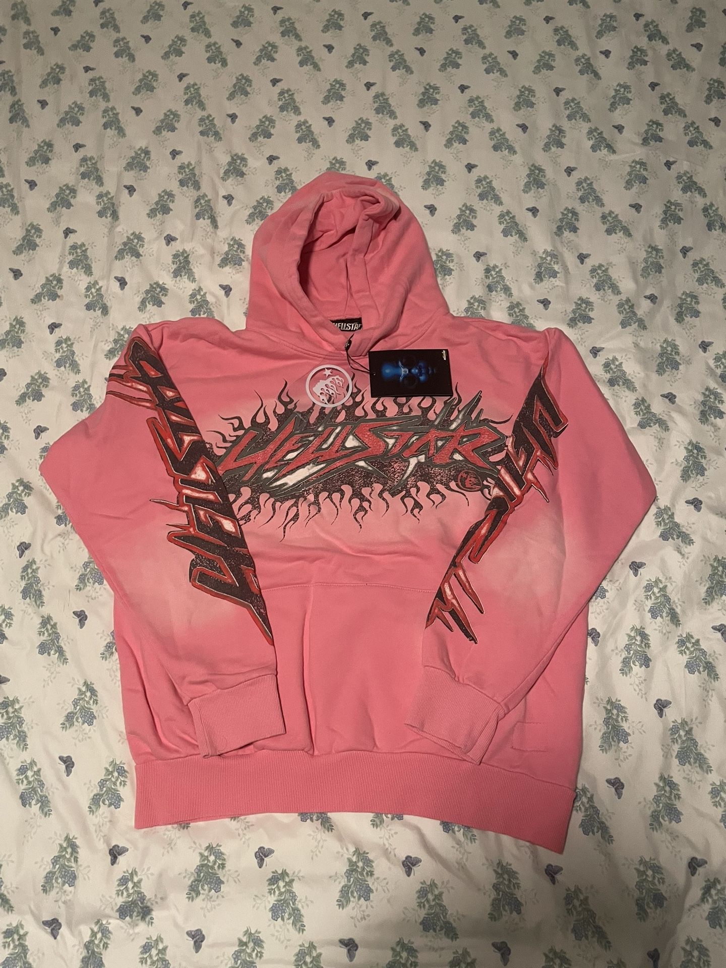 Hellstar Pink Flame Graphic Hoodie – Streetwear Pullover Sweatshirt – Unisex Size medium