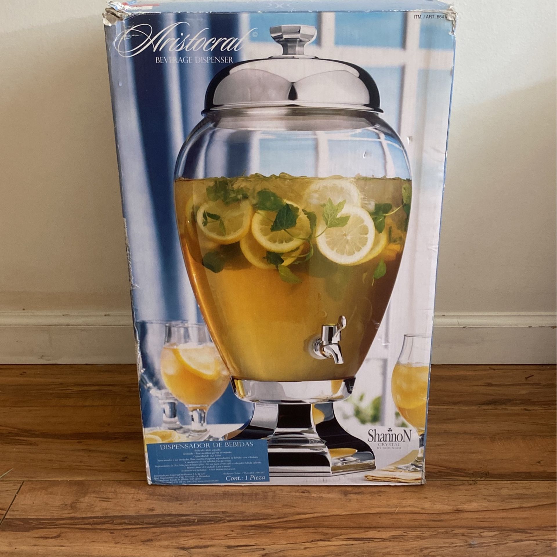 Aristocraft Chrome plated tarnish resistant glass 3 gallon beverage water dispenser