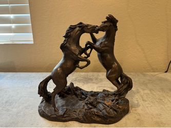 Lanford Monroe 1983 Franklin Mint “Challenging Stallions” *Needs Repair*