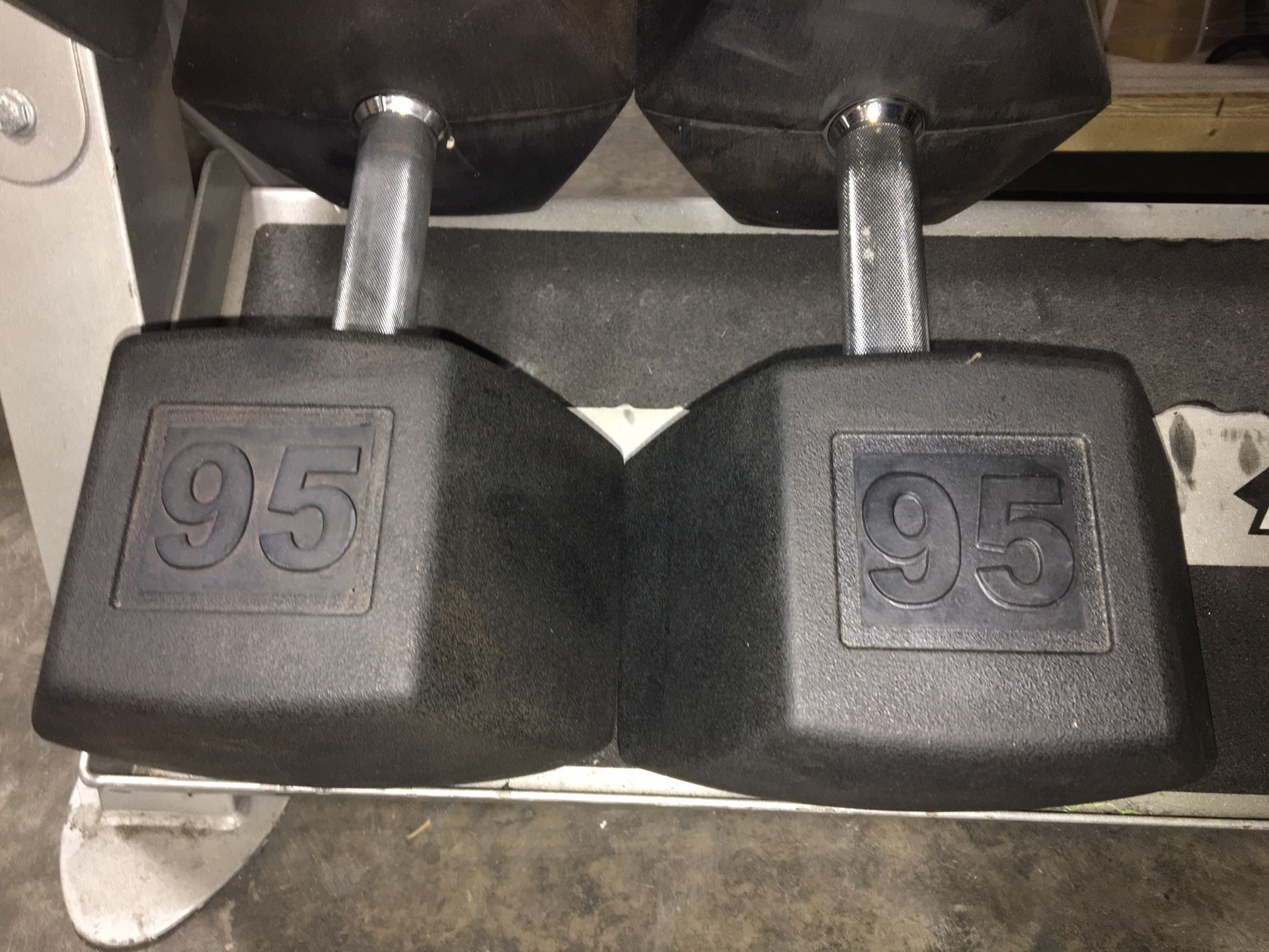 95lbs Tag Rubber Coated Dumbbells