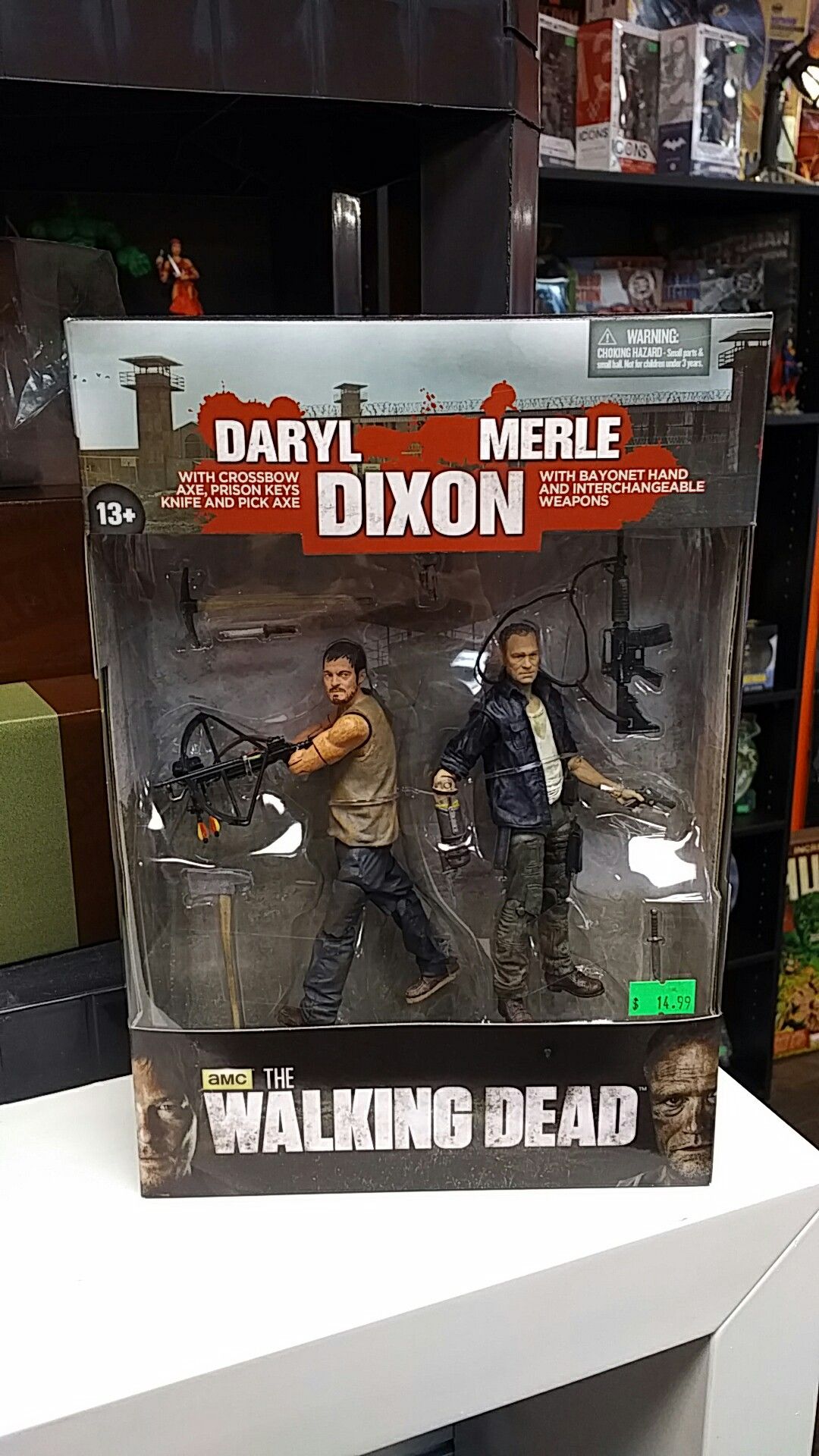 Daryl And Merle Walking Dead Action Figure Set