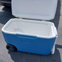 COLEMAN 58QT COOLER LIKE NEW