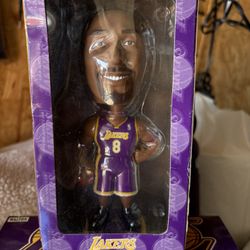 Kobe Lakers Carl Jr Bobble Heads 