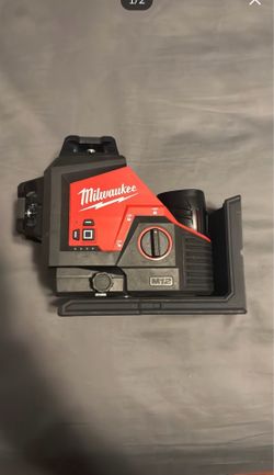 Milwaukee M12 Cross Line Laser Level