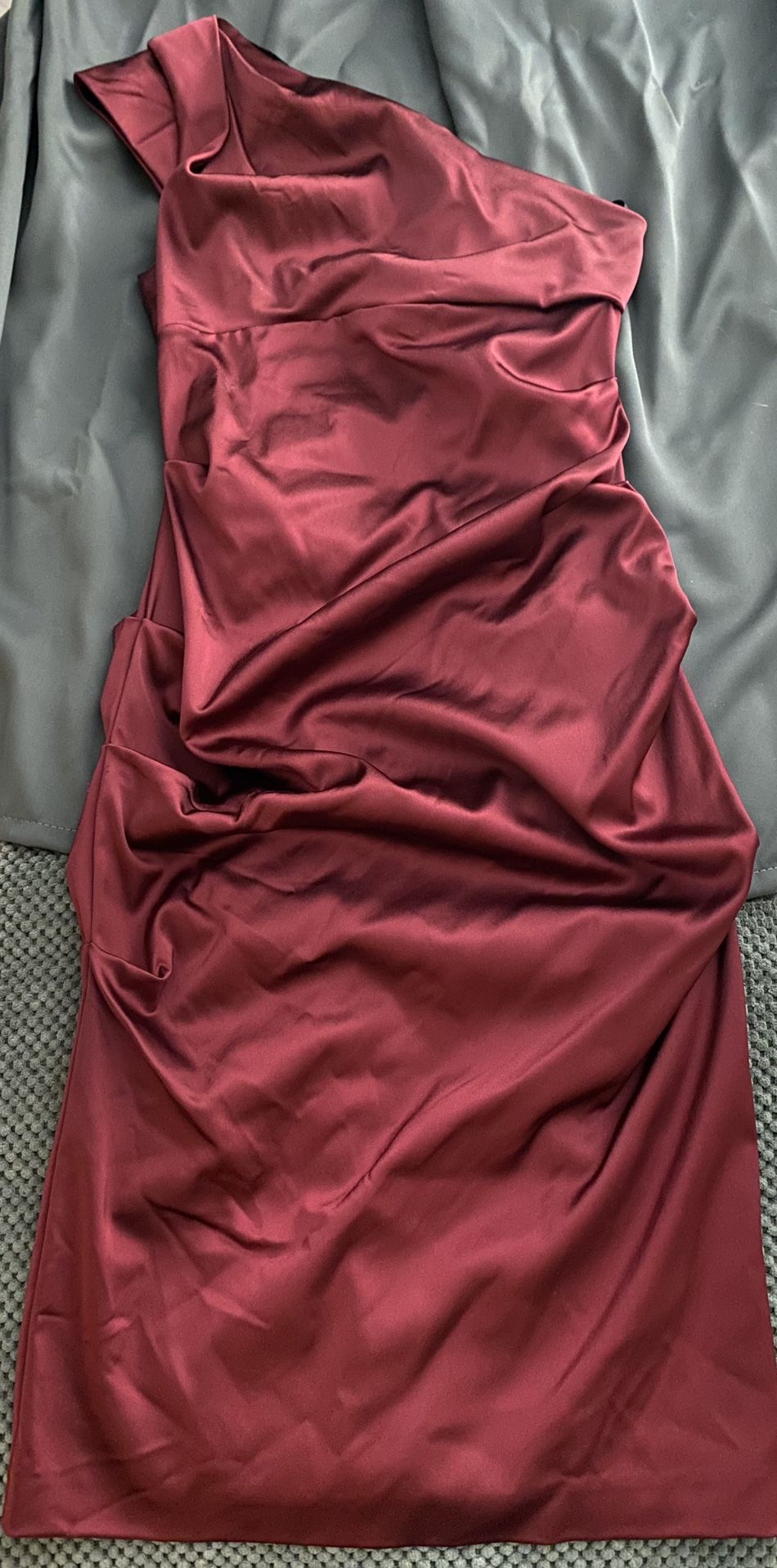 XSCAPE Beautiful Jersey Burgundy Formal Dress | Size 8