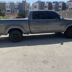 2004 Toyota Tundra