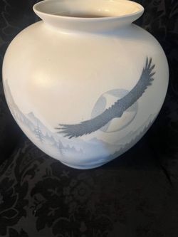 Vintage New Signed Hozoni Navajo Pottery