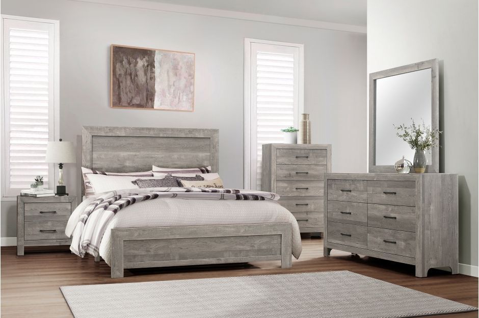 4pc Set ( Queen bed, Dresser, Mirror and one Night Stand)