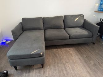 Gray Sectional Sofa with Chaise (1 Unstable Leg)– FREE - Pickup Only