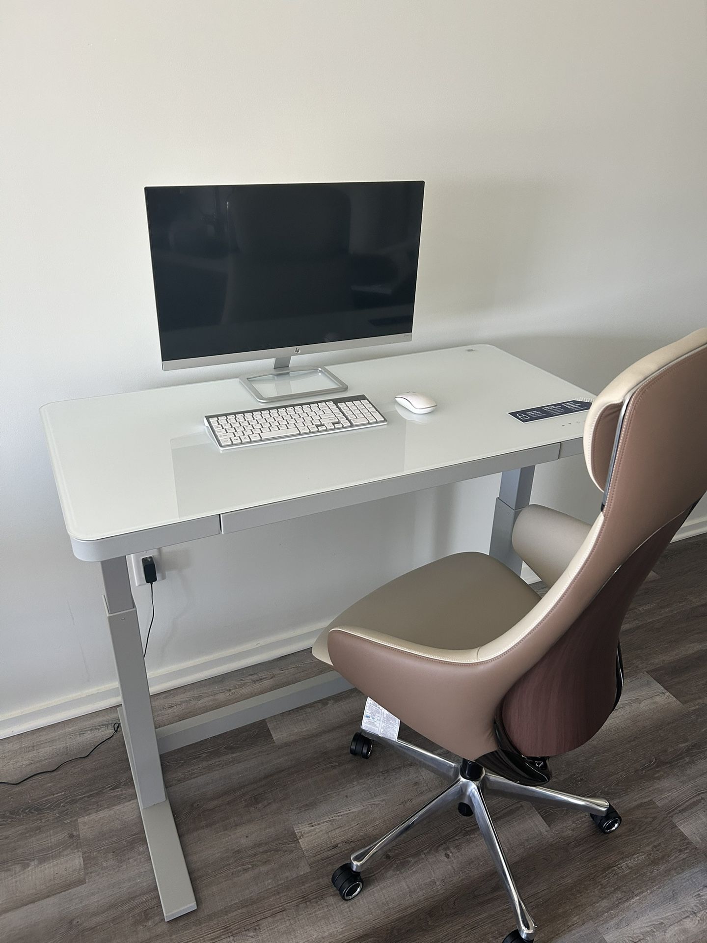 Tresanti Geller 47” Adjustable Height Desk - Like New Condition