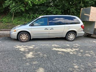 07 Chrysler Town & Country