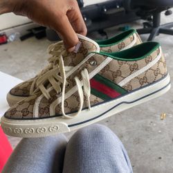 Gucci 9.5