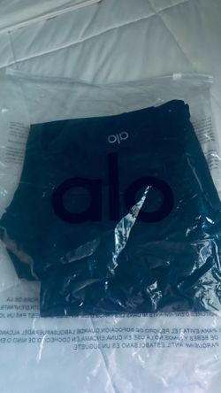 alo yoga