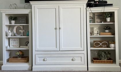 Large entertainment center