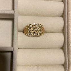 New 10k Nugget Ring 