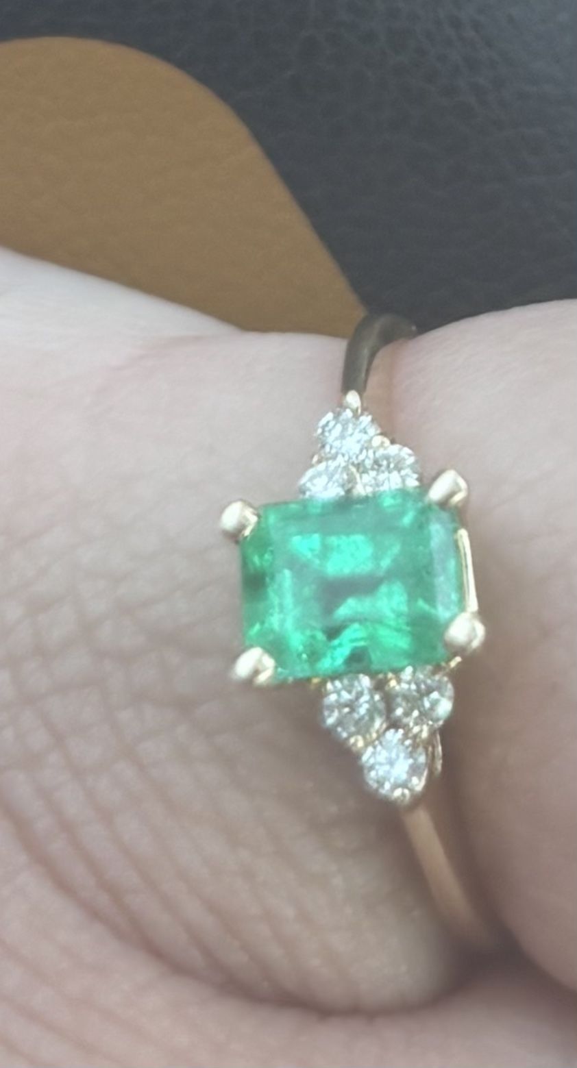 14k Gold Emerald Diamond Ring 