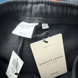 Aritzia Straight Leg Sweatpants 