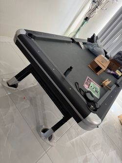 Pool table