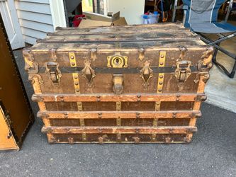 Antique Victorian Flat-Top Steamer Trunk (c. 1880s) – Includes Original Internal Tray!