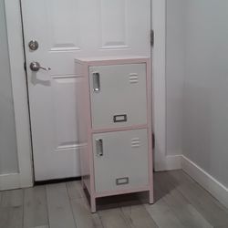 Metal Storage Locker 16x16x36 Inches