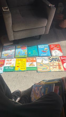 Dr Seuss Books kids great shape 3$ each or bulk price