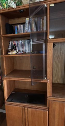 Entertainment center