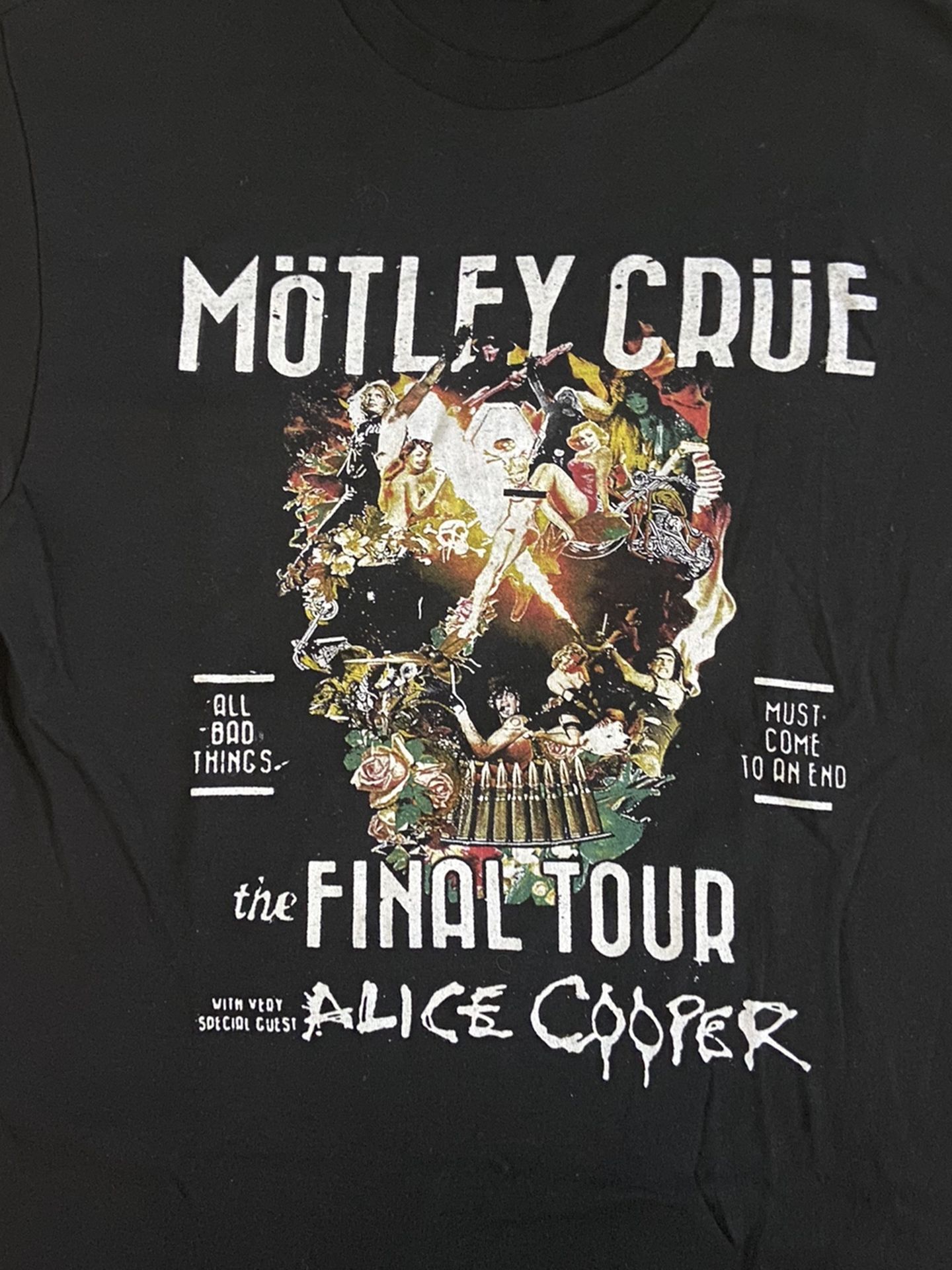 Motley Crue Final Tour T-Shirt Size Med