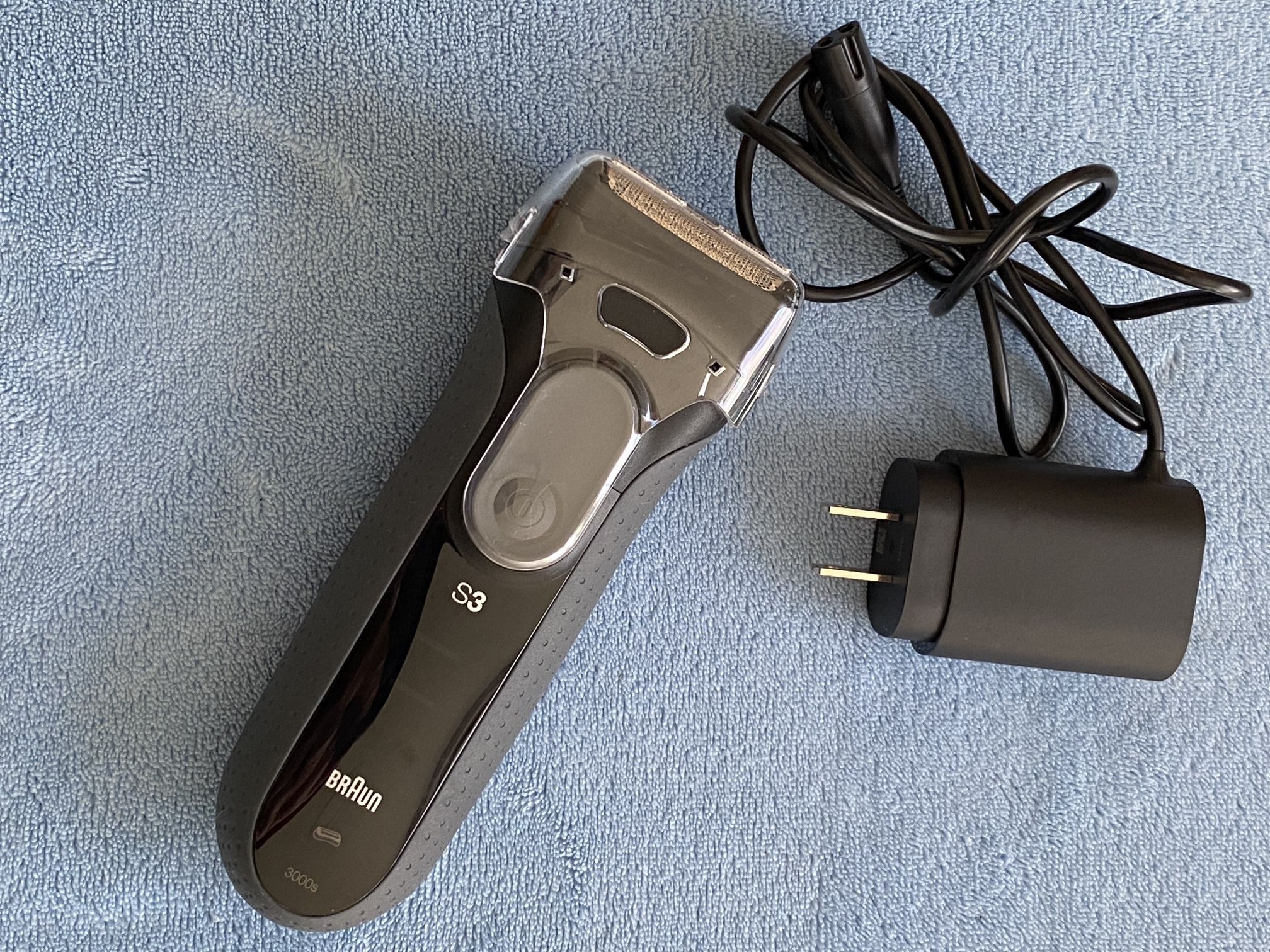 NWOT Braun Electric Shaver, Series 3 ProSkin 3000s for Sale in West  Lafayette, IN - OfferUp