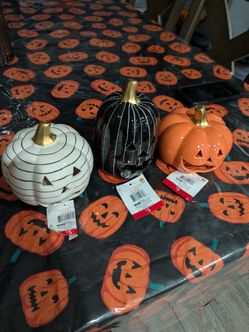 Decorative pumpkins light up
